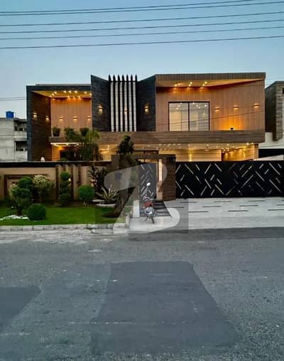 1 Kanal Modern Luxury House for Sale, Prime Location
