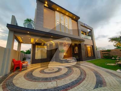 10 MARLA BEAUTIFUL DESIGNED BUNGALOW BOOK A VISIT TODAY