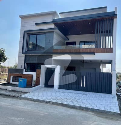 ڈی ایچ اے فیز 1 ڈیفنس (ڈی ایچ اے),لاہور میں 4 کمروں کا 10 مرلہ مکان 1.65 لاکھ میں کرایہ پر دستیاب ہے۔