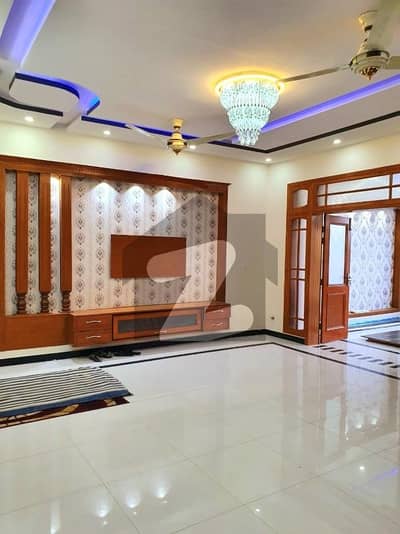 7 Marla Tile Flooring Upper Portion With Servant Quarter Prime Location G-13/2