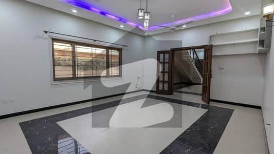 FOR RENT 4 Kanal Fully Renovated Double Unit Duplex 12 Bedrooms House F_8/2