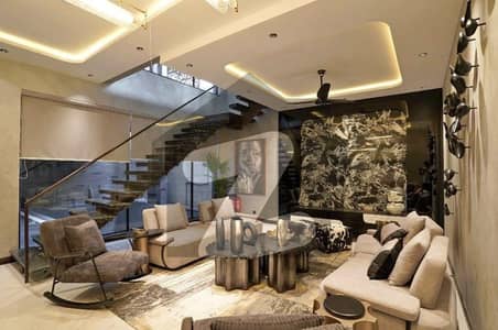 ڈی ایچ اے فیز 3 - بلاک وائے فیز 3,ڈیفنس (ڈی ایچ اے),لاہور میں 6 کمروں کا 2 کنال مکان 5.0 لاکھ میں کرایہ پر دستیاب ہے۔