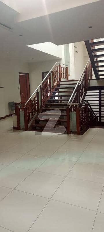 عامر خسرو کراچی میں 6 کمروں کا 2 کنال مکان 10.0 لاکھ میں کرایہ پر دستیاب ہے۔