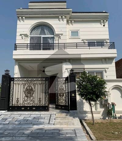 A Prime Location 5 Marla House Located In Royal Palm City Is Available For sale