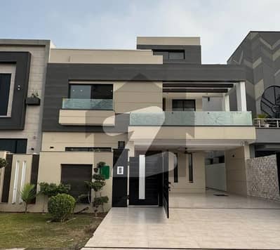 Top City 10 Marla House For Rent