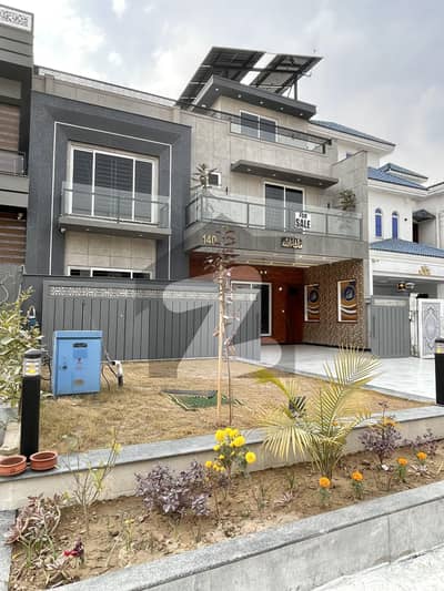 10 Marla Luxury House Available For Margala Facing