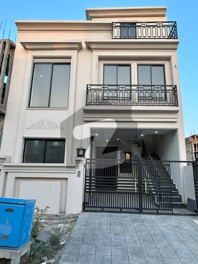 5 Marla ( 25*50 ) Double Storey House Available For Sale F Block B-17