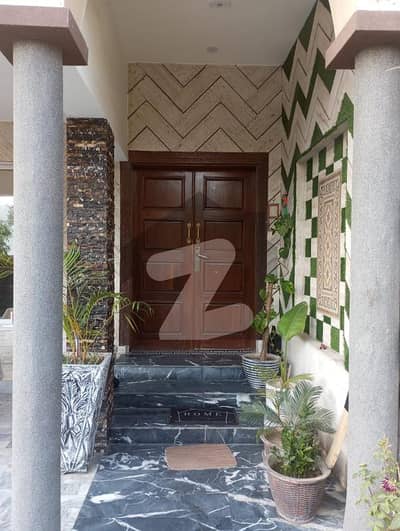 15 Marla Beautiful House for Sale in WAPDA City Faisalabad