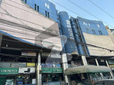 وحدت روڈ لاہور میں 4 مرلہ دفتر 1.3 کروڑ میں برائے فروخت۔