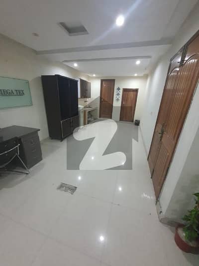 commercial floor available for rent