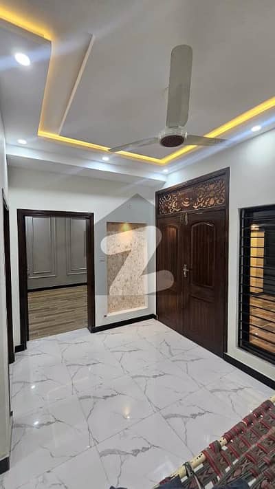 آئی ۔ 10/1 آئی ۔ 10,اسلام آباد میں 2 کمروں کا 5 مرلہ بالائی پورشن 65.0 ہزار میں کرایہ پر دستیاب ہے۔