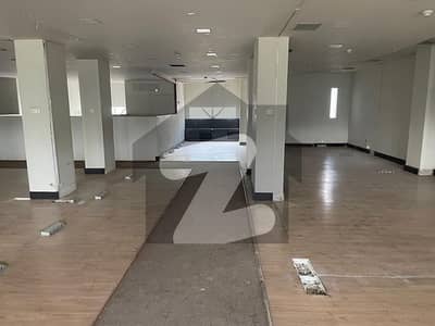 بلیو ایریا اسلام آباد میں 2 کنال دفتر 27.0 لاکھ میں کرایہ پر دستیاب ہے۔