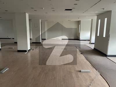 بلیو ایریا اسلام آباد میں 1 کنال دفتر 14.0 لاکھ میں کرایہ پر دستیاب ہے۔