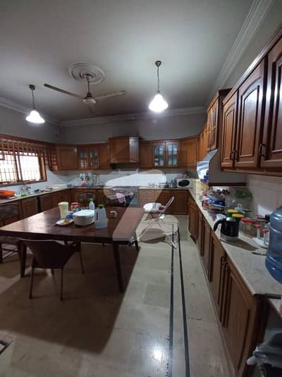 ڈی ایچ اے فیز 6 ڈی ایچ اے ڈیفینس,کراچی میں 5 کمروں کا 1 کنال مکان 12.5 کروڑ میں برائے فروخت۔