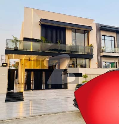 ٹاپ سٹی 1 اسلام آباد میں 6 کمروں کا 10 مرلہ مکان 4.4 کروڑ میں برائے فروخت۔