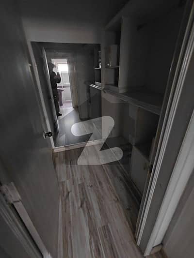 ڈی ایچ اے فیز 4 ڈیفنس (ڈی ایچ اے),لاہور میں 3 کمروں کا 1 کنال بالائی پورشن 1.5 لاکھ میں کرایہ پر دستیاب ہے۔