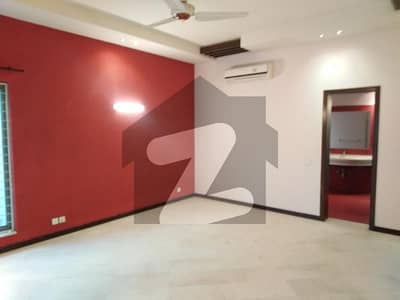 ڈی ایچ اے فیز 1 ڈیفنس (ڈی ایچ اے),لاہور میں 5 کمروں کا 1 کنال مکان 6.9 کروڑ میں برائے فروخت۔