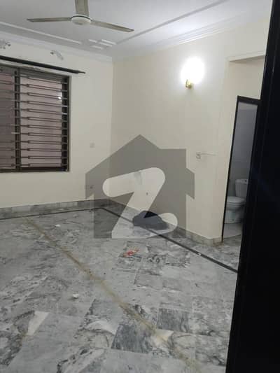 E 11 Flat For Sale Good Loaction 2bedrooms tvl kitchenb