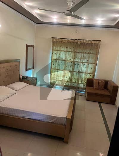 1 KANAL UPER PORTION FOR RENT_ DHA PHASE 5