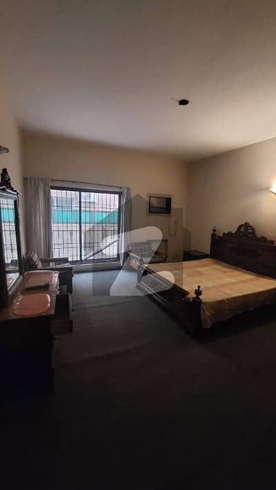 ڈی ایچ اے فیز 3 - بلاک ایکس فیز 3,ڈیفنس (ڈی ایچ اے),لاہور میں 5 کمروں کا 1 کنال مکان 6.4 کروڑ میں برائے فروخت۔