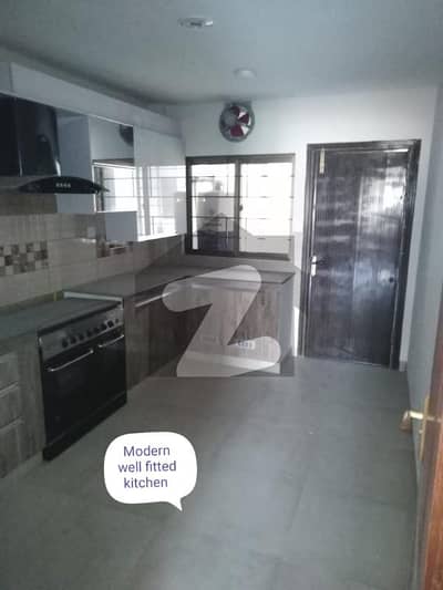 عسکری 14 راولپنڈی میں 4 کمروں کا 12 مرلہ فلیٹ 3.5 کروڑ میں برائے فروخت۔