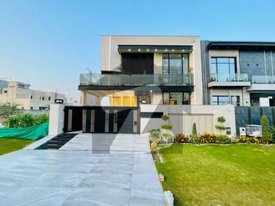 DEFENCE BEAUTIFUL 10 MARLA BRAND NEW HOUSE FOR SALE IN DHA LAHORE