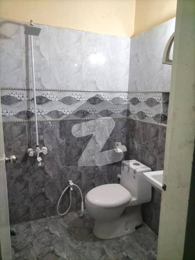 FLAT FOR SALE GULSHAN E IQBAL 13D2
