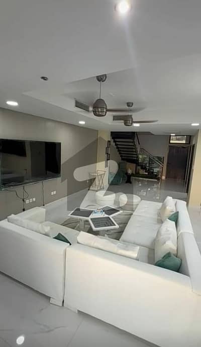 Townhouse For Rent In Emaar