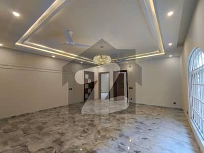 E-11 Mind Blowing Location What A Outstanding Luxury Upper Portion 3 Beds Tv/L For Rent