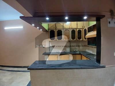 گلستان جوہر - بلاک 16-اے گلستانِ جوہر,کراچی میں 2 کمروں کا 4 مرلہ فلیٹ 1.1 کروڑ میں برائے فروخت۔