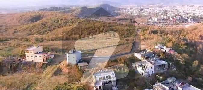 بہارہ کھوہ اسلام آباد میں 1 کنال رہائشی پلاٹ 4.5 کروڑ میں برائے فروخت۔