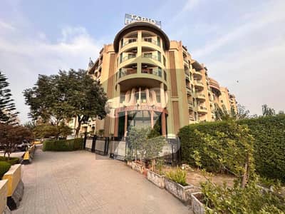 ایف ۔ 11 مرکز ایف ۔ 11,اسلام آباد میں 3 کمروں کا 11 مرلہ فلیٹ 4.5 کروڑ میں برائے فروخت۔