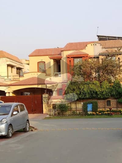 پیراگون سٹی لاہور میں 3 کمروں کا 5 مرلہ مکان 1.85 کروڑ میں برائے فروخت۔