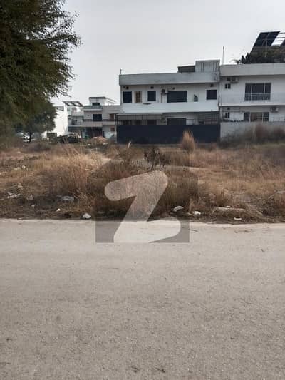 Top Location 70ft Road 40-80 Margalla Faceing Residential Plot For Sale