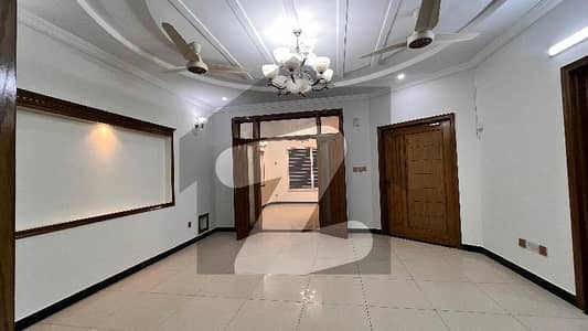 30x60 ideal location double story House for sale in G-13 Islamabad