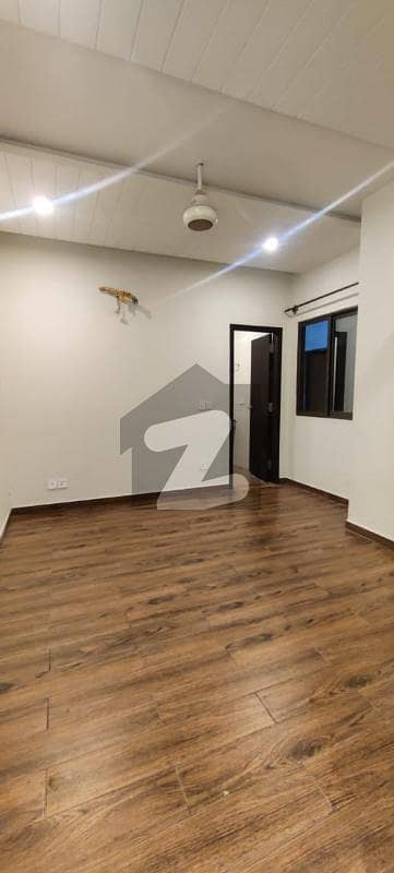 2 Bed Flat Available For Sale In Zarkon Heights