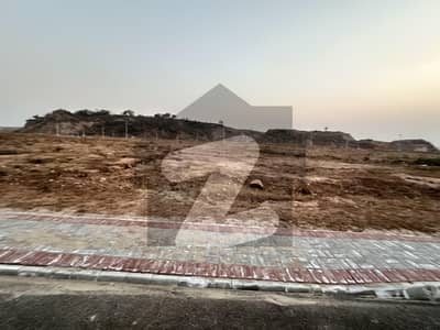 ڈی ایچ اے ڈیفینس فیز 3 ڈی ایچ اے ڈیفینس,اسلام آباد میں 1 کنال رہائشی پلاٹ 1.5 کروڑ میں برائے فروخت۔