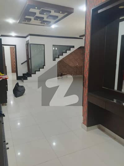 ڈی ایچ اے فیز 4 ڈی ایچ اے ڈیفینس,کراچی میں 6 کمروں کا 1 کنال مکان 16.0 کروڑ میں برائے فروخت۔