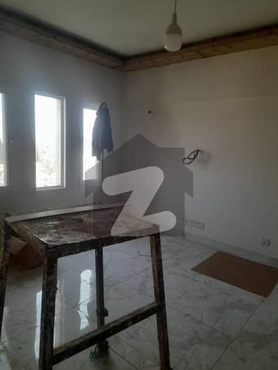 Brandnew 4 bed dd On Renf