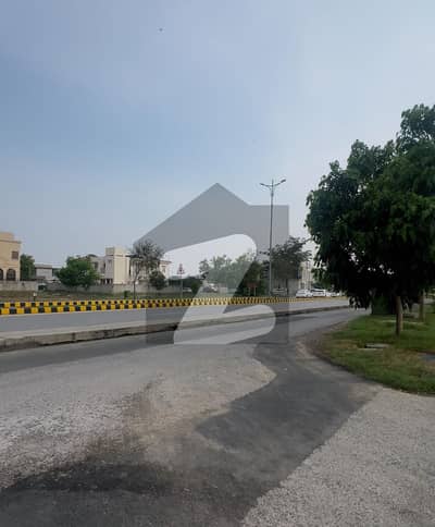 ڈی ایچ اے فیز 6 - بلاک کے فیز 6,ڈیفنس (ڈی ایچ اے),لاہور میں 1 کنال رہائشی پلاٹ 5.48 کروڑ میں برائے فروخت۔