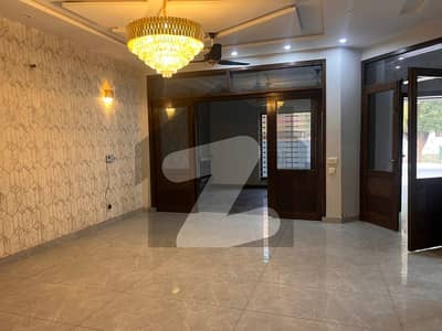 10 Marla Lower Portion Available For Rent