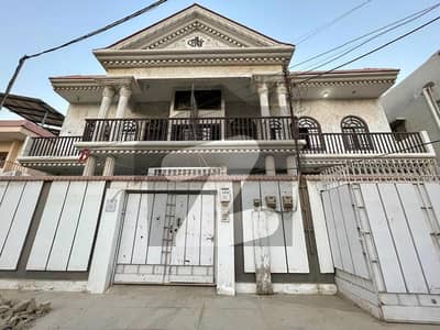 Building For Rent Situated In Gulshan-E-Iqbal - Block 4