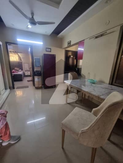 Corner 1200 Square Feet Flat In Gulshan-e-Iqbal Town For sale At Good Location