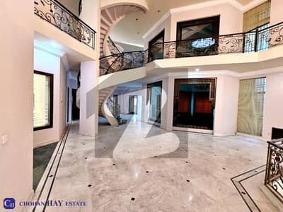 BLUE AREA ISLAMABAD CORNER PLAZA FOR SALE PRIME LOCATION