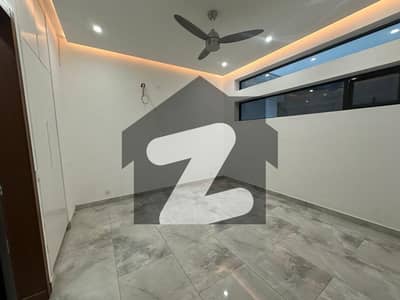 Old House And It Can Be Renovated