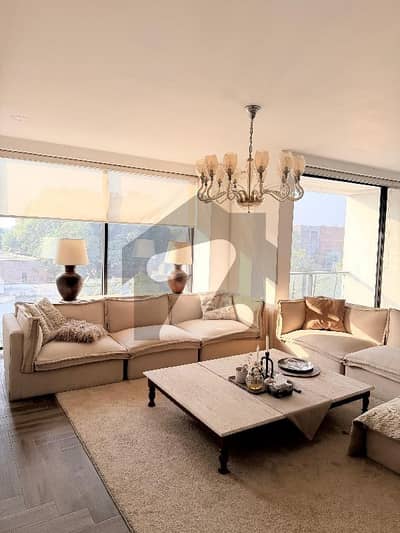 گلبرگ لاہور میں 3 کمروں کا 11 مرلہ فلیٹ 2.5 لاکھ میں کرایہ پر دستیاب ہے۔