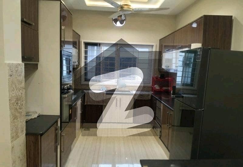 666 Square Yards Upper Portion In F-7 Is Available 666 Square Yards Upper Portion In F-7 Is Available