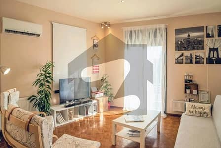 بحریہ ٹاؤن سیکٹر سی بحریہ ٹاؤن,لاہور میں 1 کمرے کا 2 مرلہ فلیٹ 1.1 کروڑ میں برائے فروخت۔