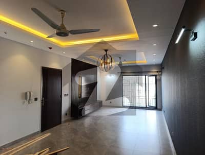 ڈی ایچ اے فیز 4 ڈیفنس (ڈی ایچ اے),لاہور میں 4 کمروں کا 10 مرلہ مکان 2.0 لاکھ میں کرایہ پر دستیاب ہے۔