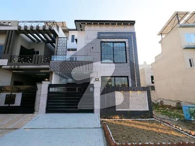 Get In Touch Now To Buy A 5 Marla House In Khayaban-E-Amin - Block L Lahore